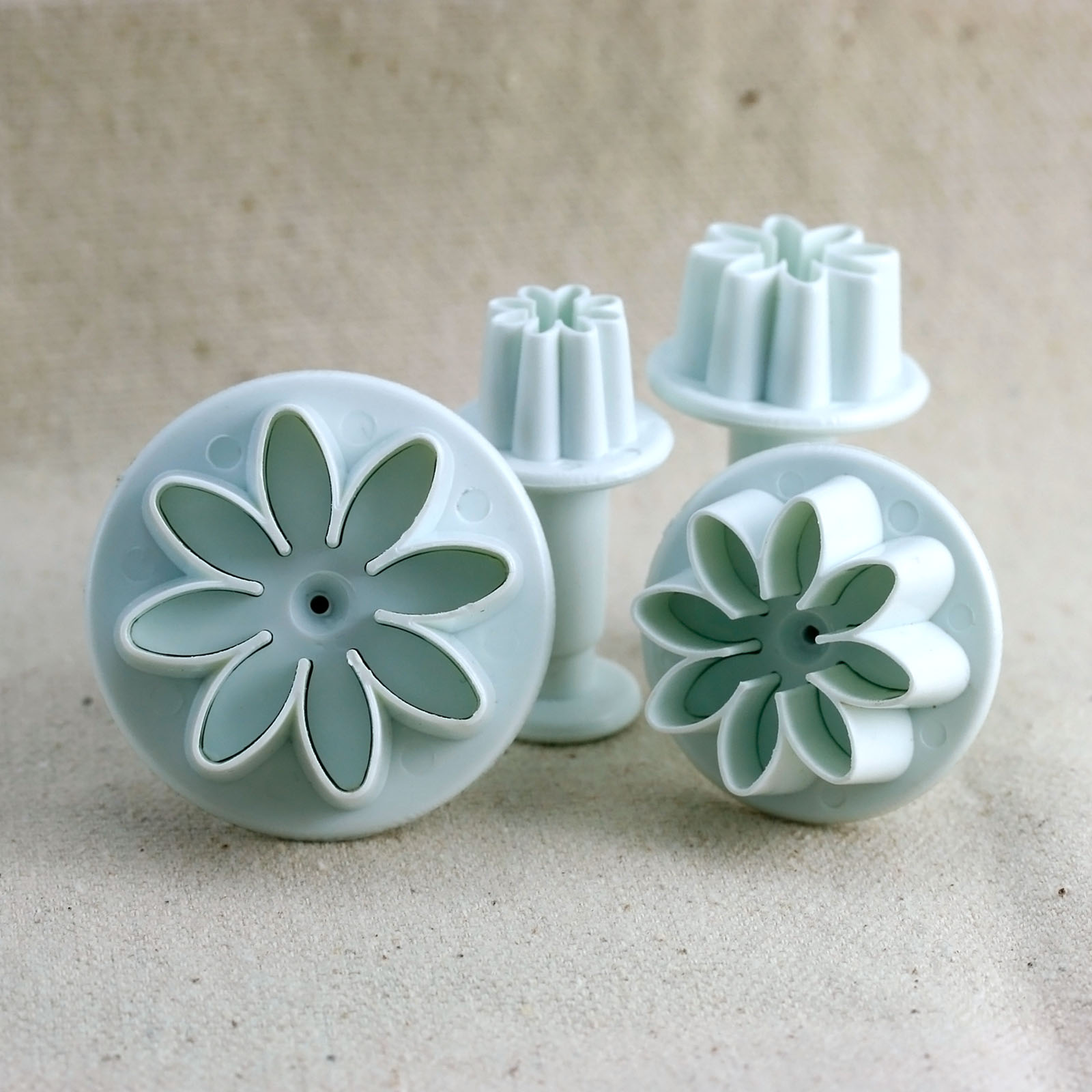 Sugarcraft Fondant Cake Decorating Plastic Mold 4PCS Daisy Plunger
