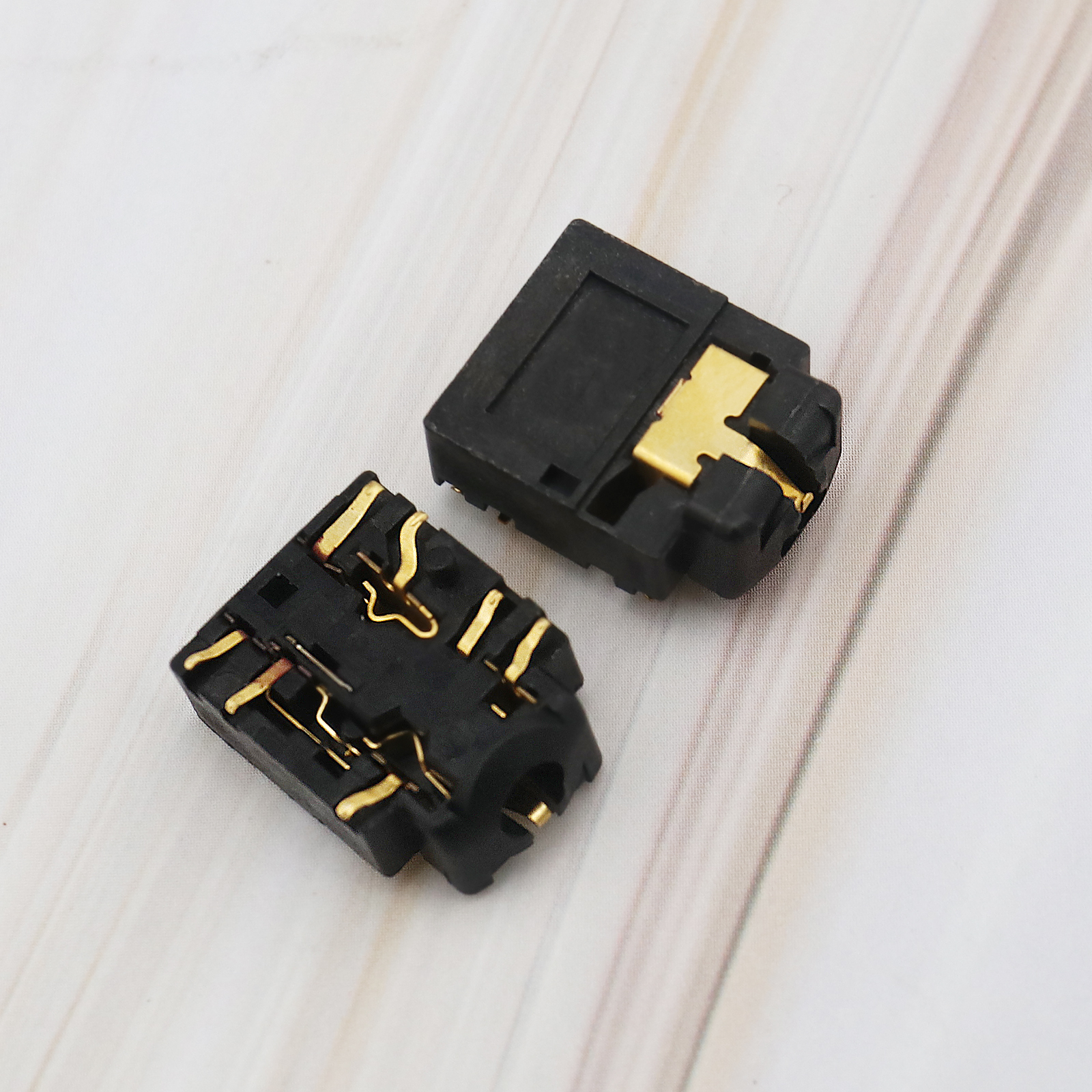 XBOX ONE S Controller Headphone Jack Model 1698 &1708 Replacement