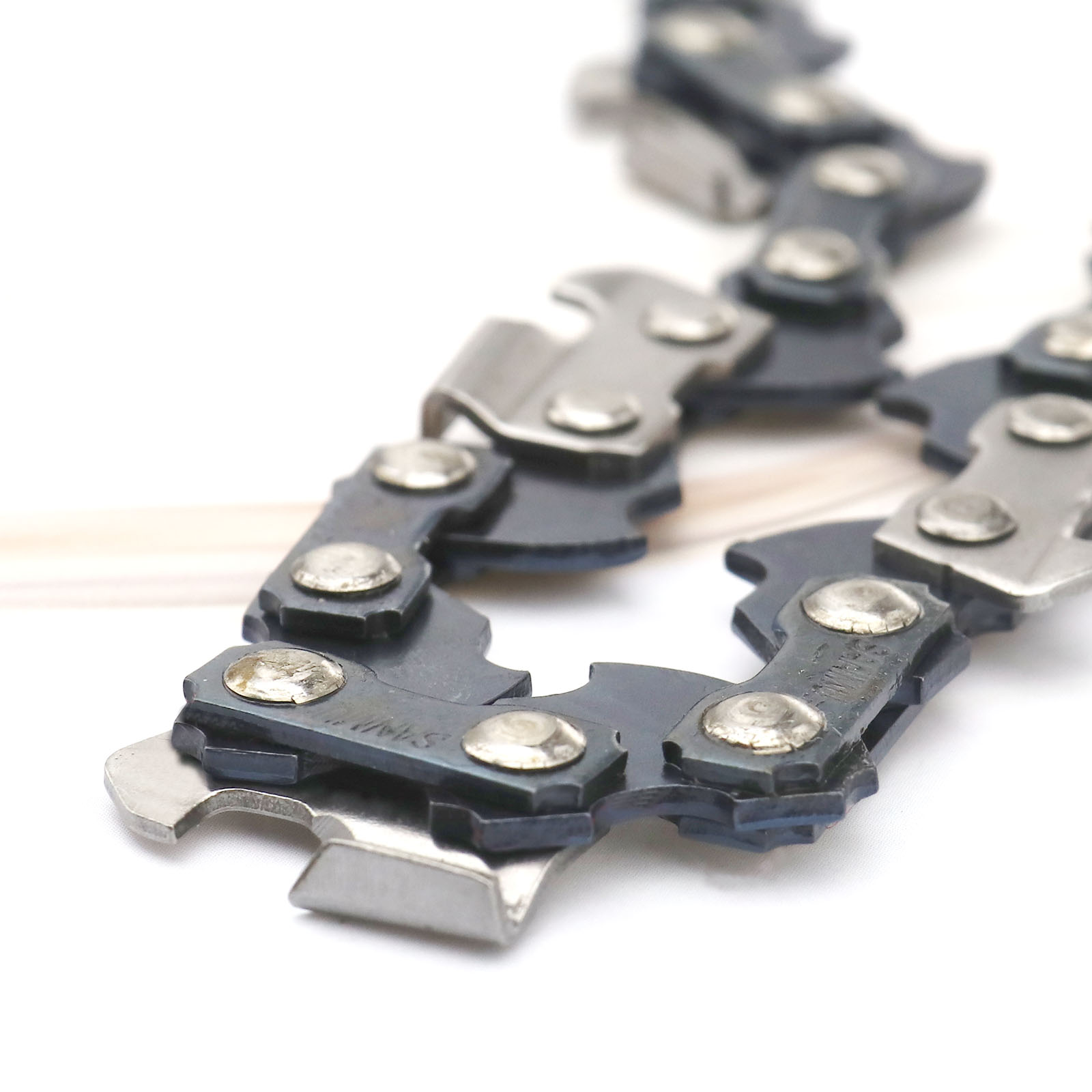 Chainsaw Chain 3/8LP 1.3mm 33 Drive Links Fits For Titan TTB426GDO Semi