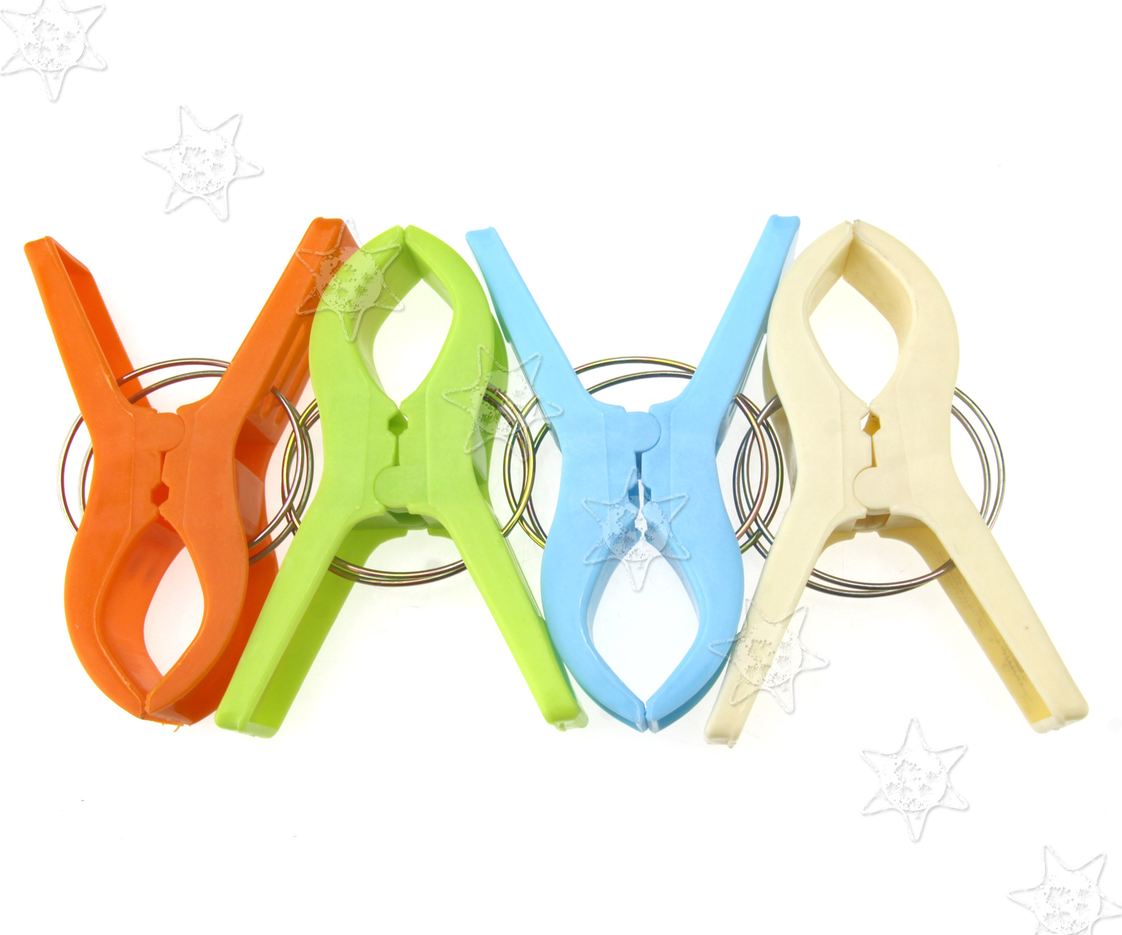 8 x Large Size Clothespins Bright Color Plastic Quilted Beach Towel