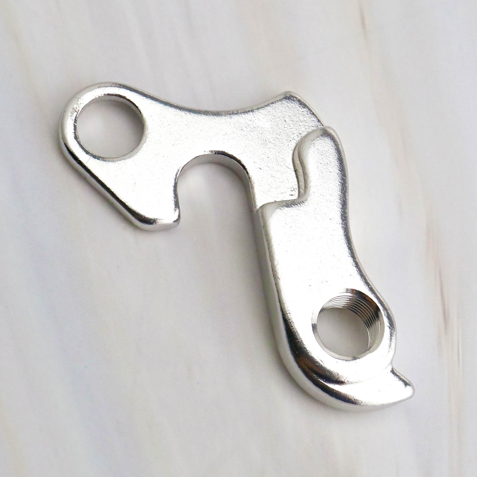 derailleur claw