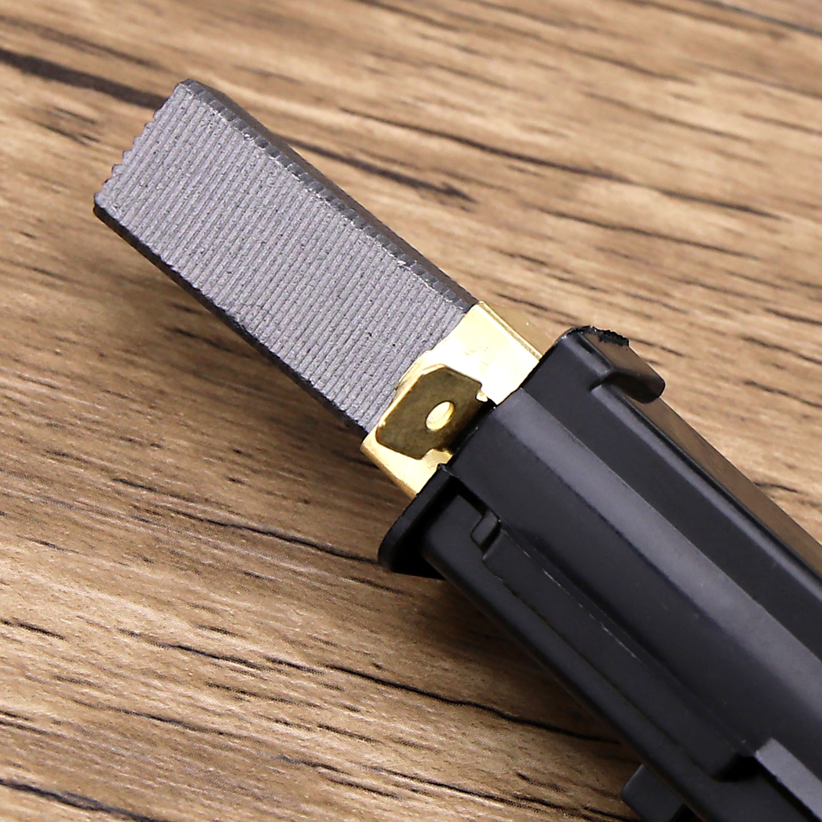 Vacuum Cleaner Hoover Carbon Motor Brushes Brush Pair For Numactic Henry HVR200 eBay